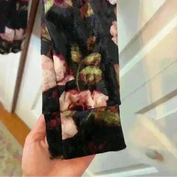 Oddy Women’s Velvet Floral Babydoll Oversized Fit Style Long Sleeve Size Small - Picture 5 of 9